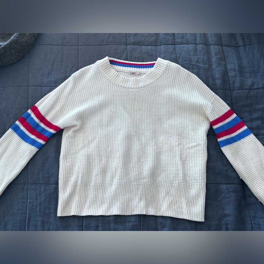 Coolest FAHERTY Throwback waffle crew knit sweater! Perfect Après ski ⛷️!